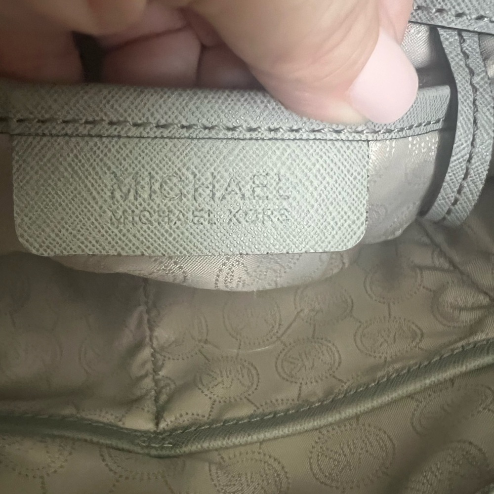 Michael Kors Gray Patterned Bag - image 8